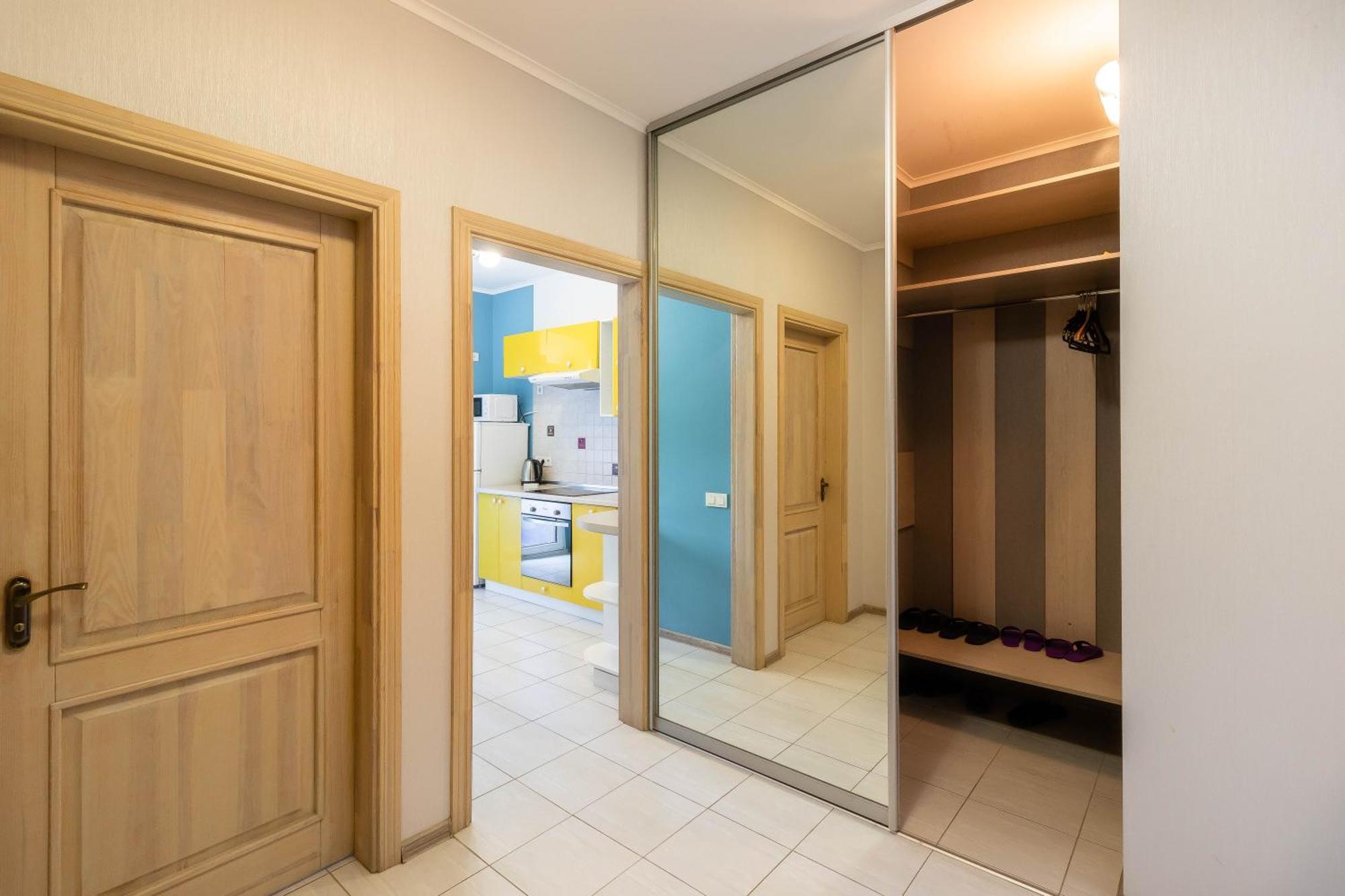 Kvartirkoff Na Bogatirskaya 6a, 3 Floor Kyiv